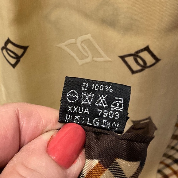 DAKS LONDON Scarf - Picture 7 of 8